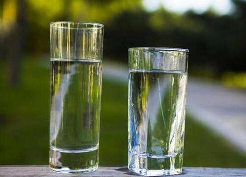 盐水可以浇金钱树吗